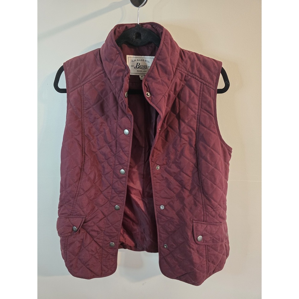 G. H. Bass & Co Ladies Medium Red Quilted Vest Gorpcore Granola Country